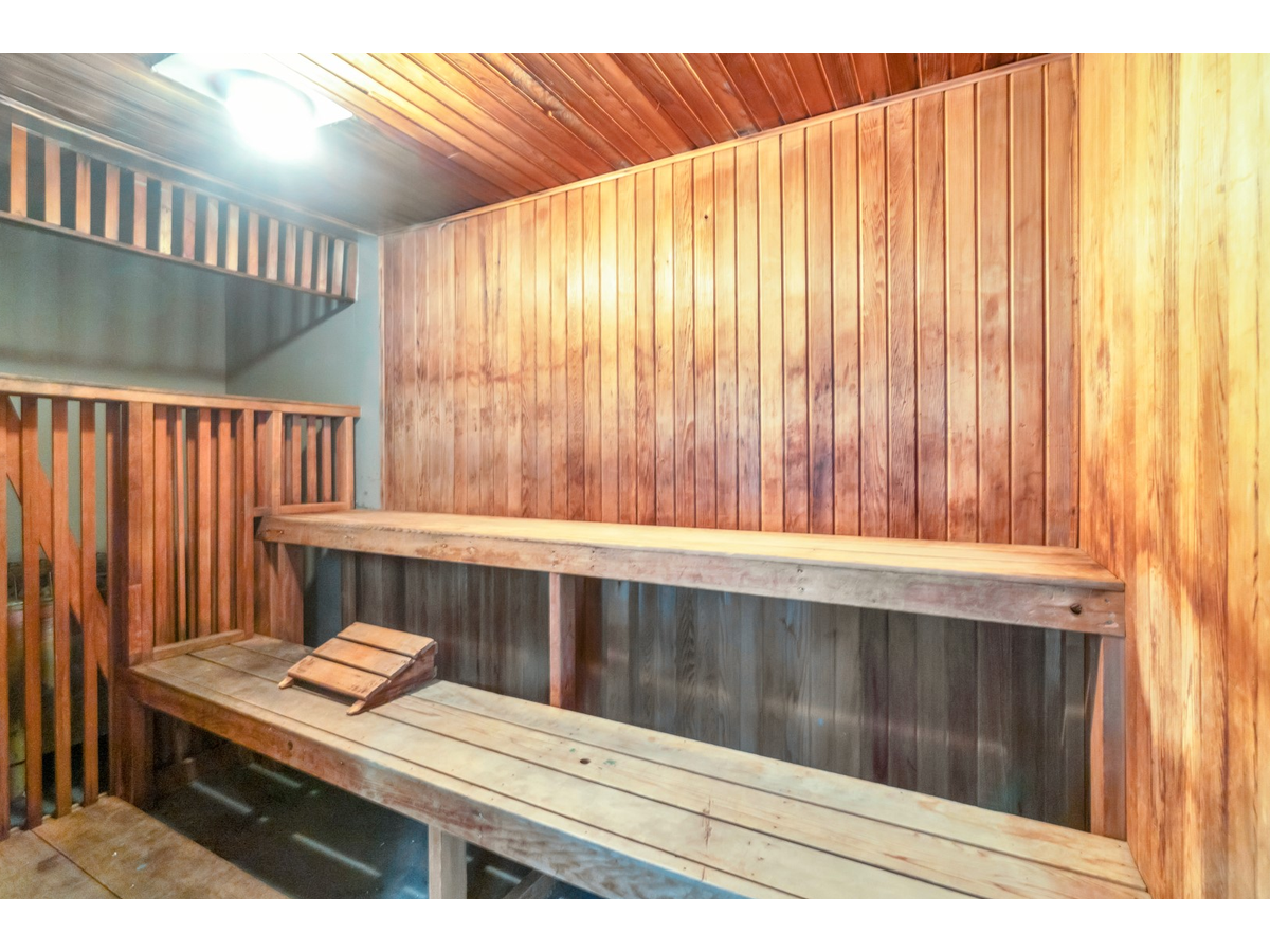 0301-3868 Shelbourne Street, Saanich, BC, V8P 5J1 - 6