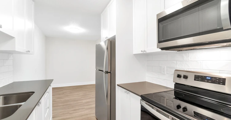 0301-3868 Shelbourne Street, Saanich, BC, V8P 5J1 - 8