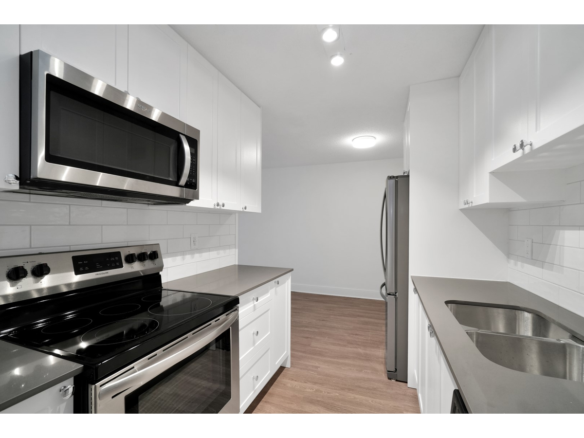 0104-3255 Cook Street, Saanich, BC, V8X 1A4 - 7