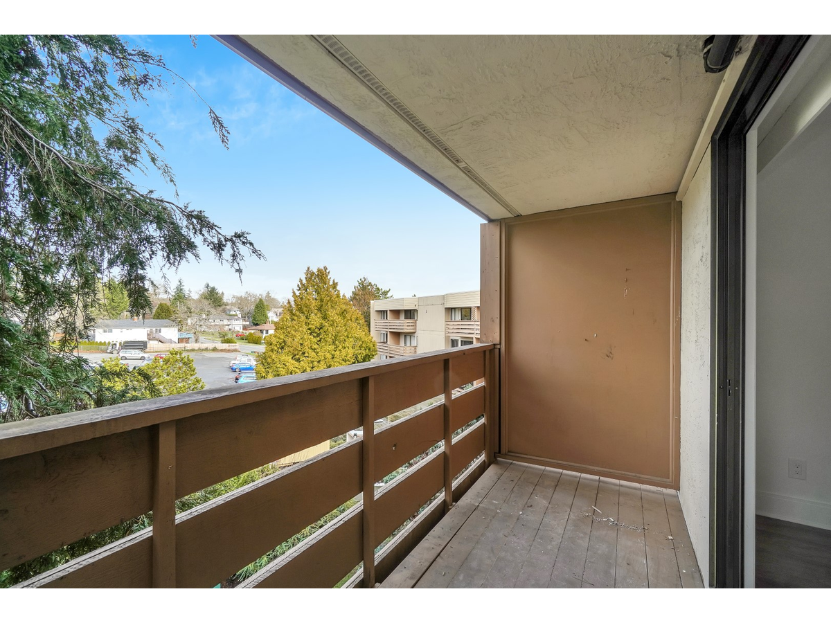 0104-3255 Cook Street, Saanich, BC, V8X 1A4 - 8