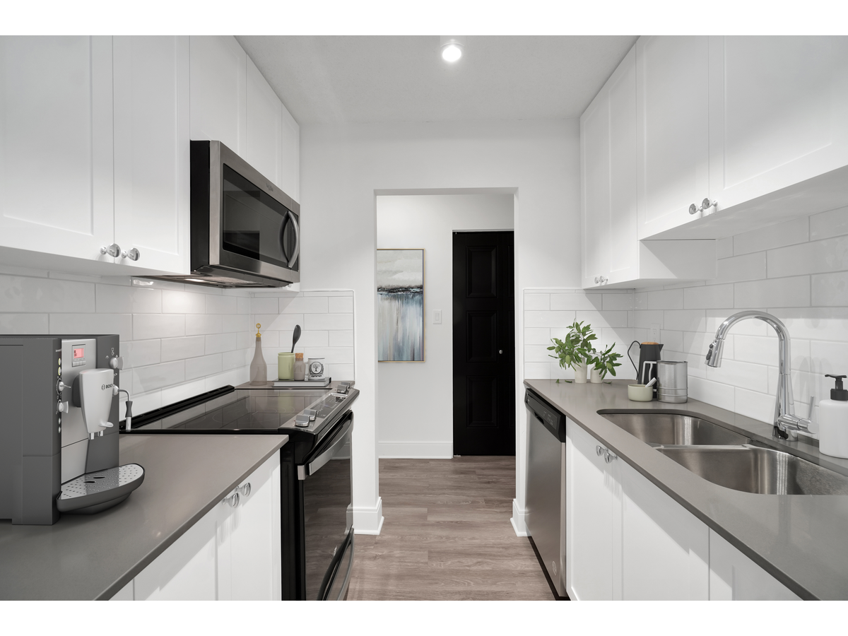 0104-3255 Cook Street, Saanich, BC, V8X 1A4 - 3