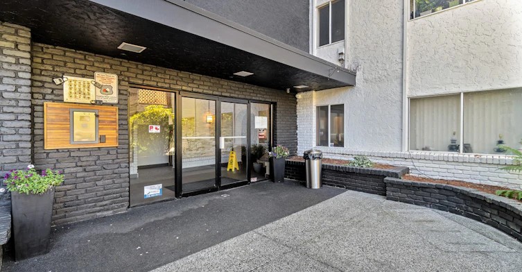 0327-707 Esquimalt Road, Victoria, BC, V9A 3L7 - 10