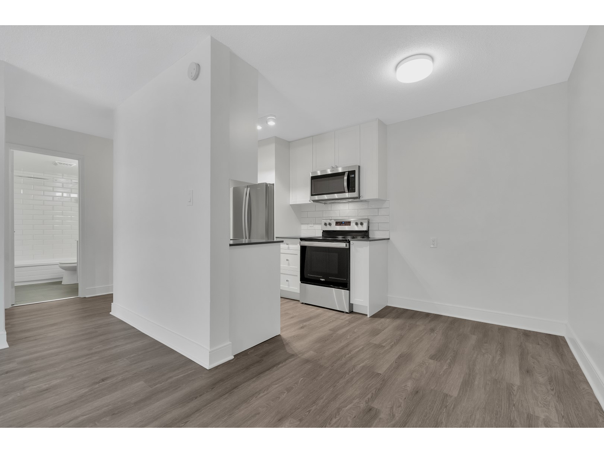 0327-707 Esquimalt Road, Victoria, BC, V9A 3L7 - 17