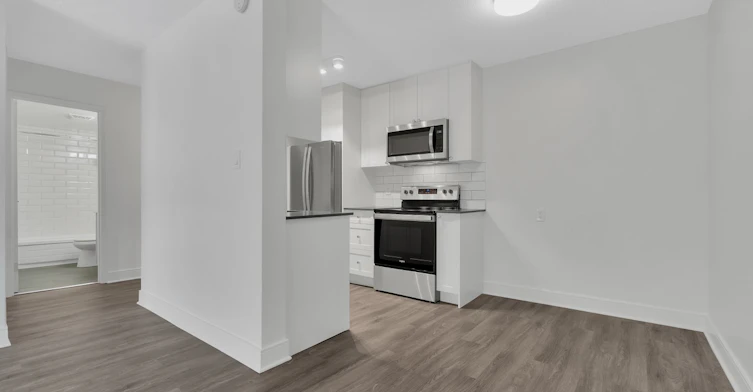 0327-707 Esquimalt Road, Victoria, BC, V9A 3L7 - 17