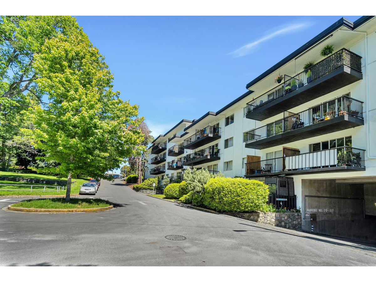0327-707 Esquimalt Road, Victoria, BC, V9A 3L7 - 7