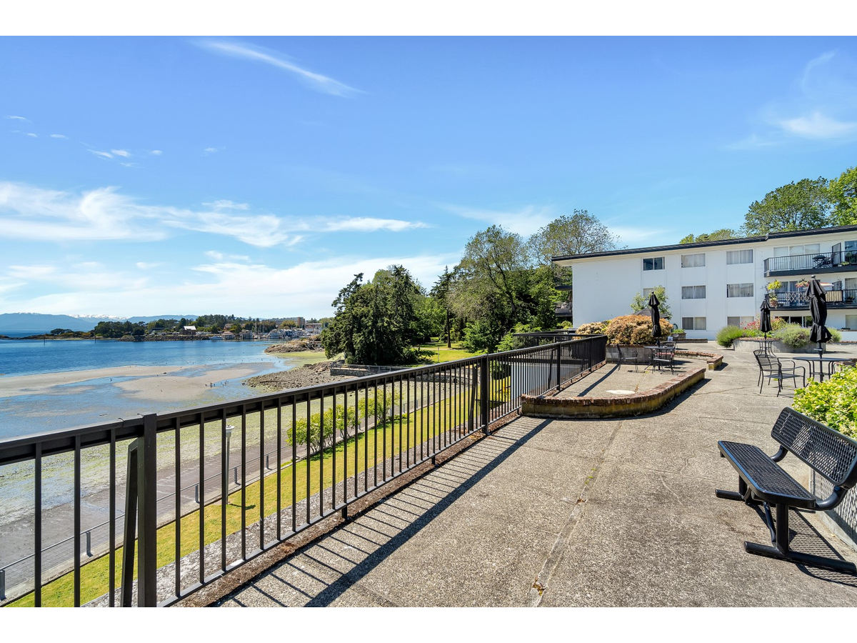 0327-707 Esquimalt Road, Victoria, BC, V9A 3L7 - 8
