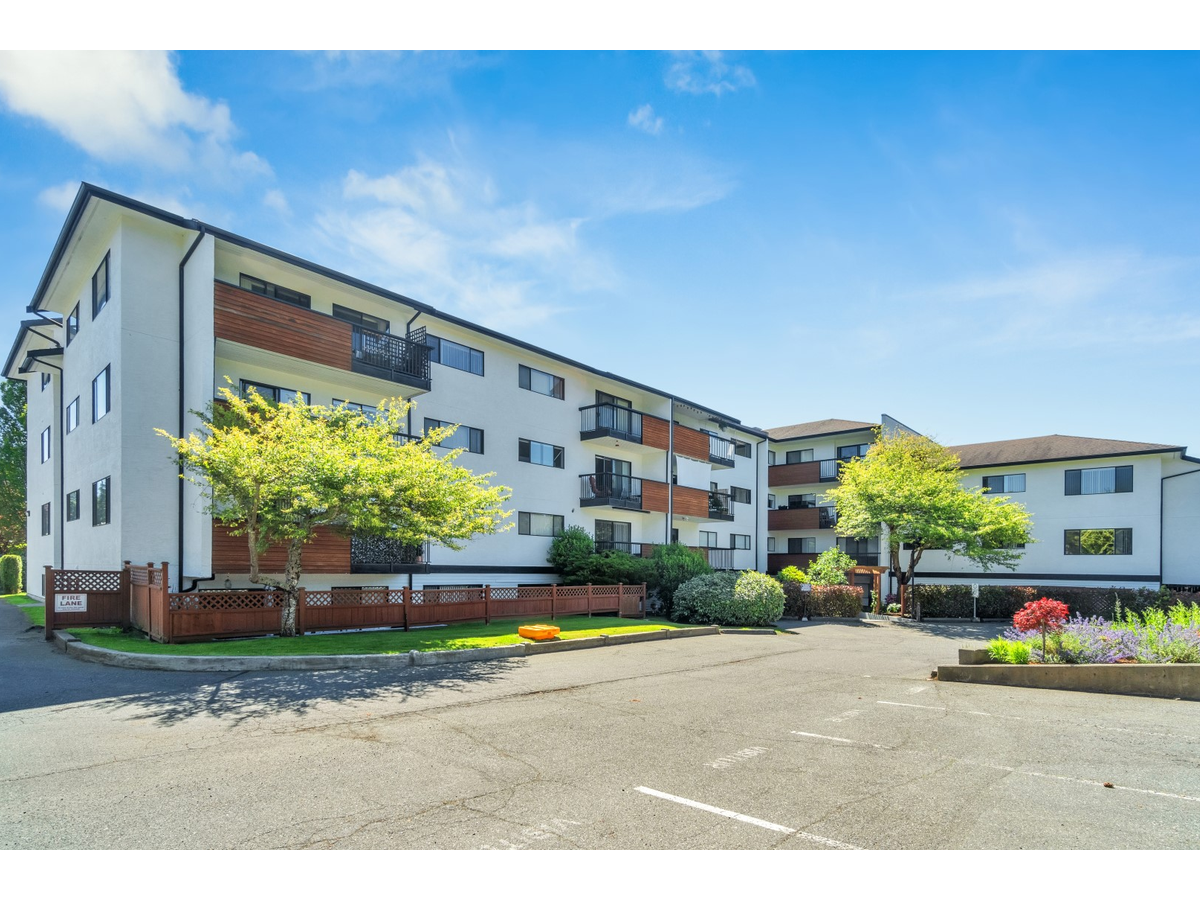 A111-3205 Wetherby Road, Saanich, BC, V8P 4A3 - 11