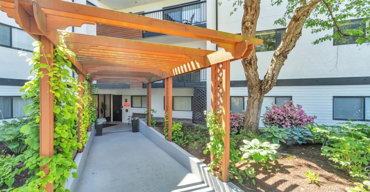 A111-3205 Wetherby Road, Saanich, BC, V8P 4A3 - 10