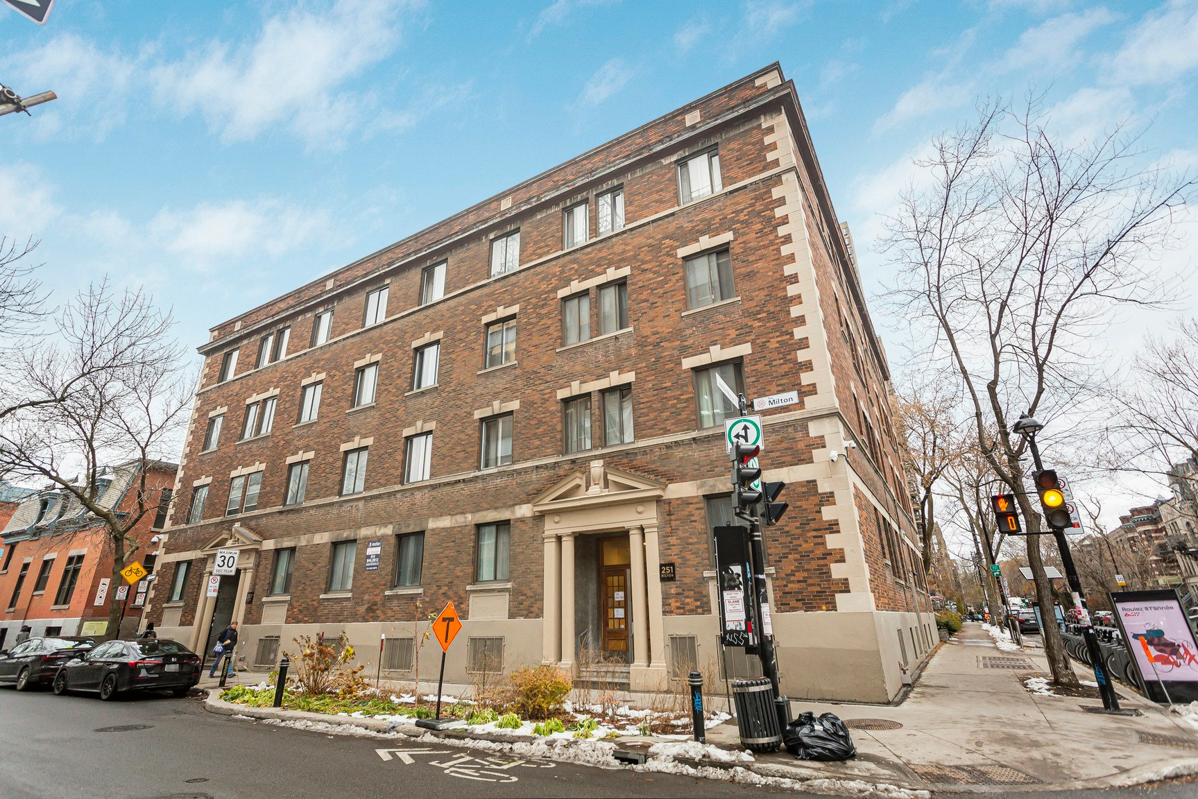 257 Milton, Montréal, QC, H2X 1V7 - 13