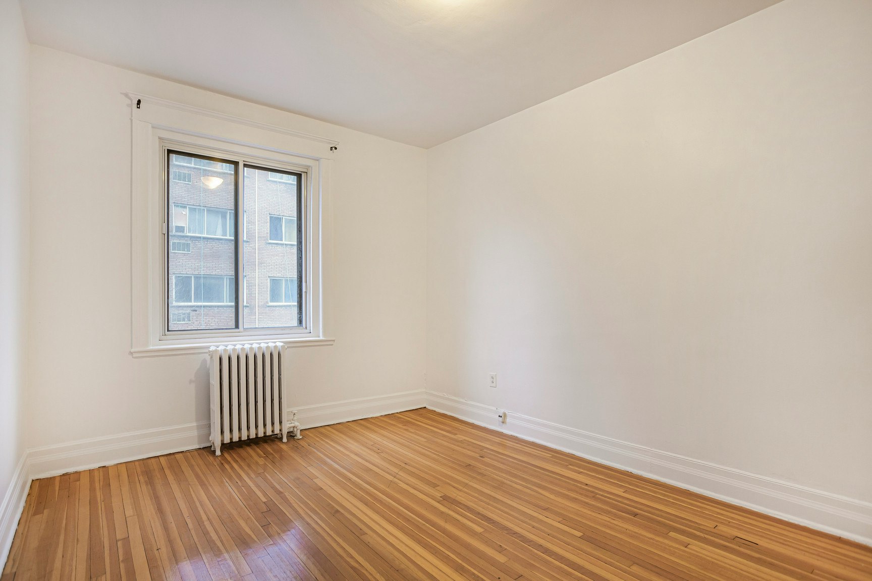 257 Milton, Montréal, QC, H2X 1V7 - 3