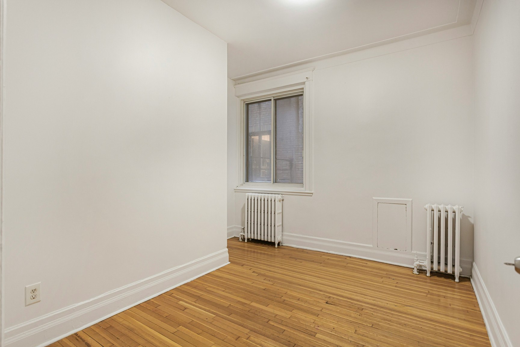 257 Milton, Montréal, QC, H2X 1V7 - 10