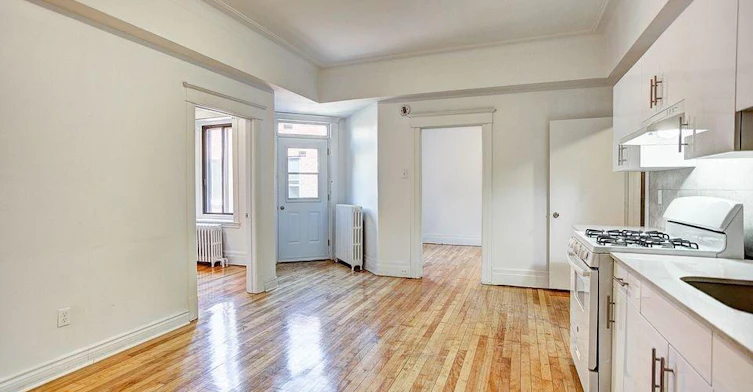 3514 Hutchison, Montréal, QC, H2X 2H2 - 3