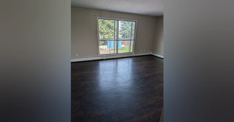 303-5016 51 Avenue, Leduc, AB, T9E 5L1 - 2