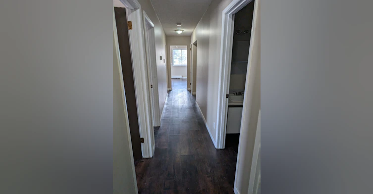 303-5016 51 Avenue, Leduc, AB, T9E 5L1 - 4