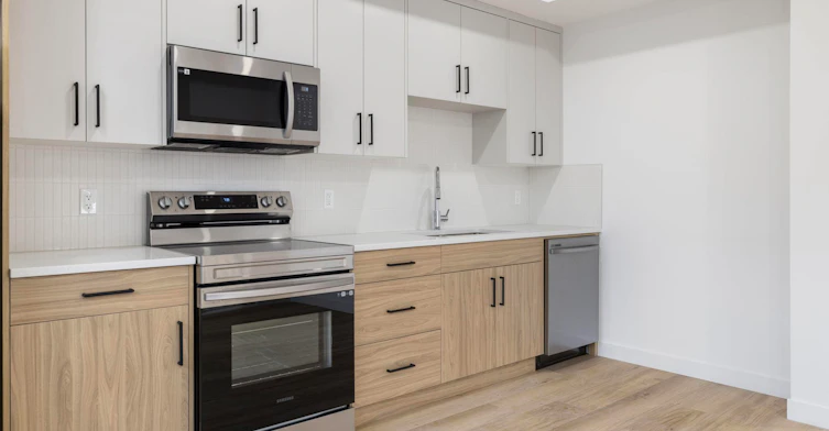 2917B-2203 28 Avenue SW, Calgary, AB, T2T 1K8 - 8