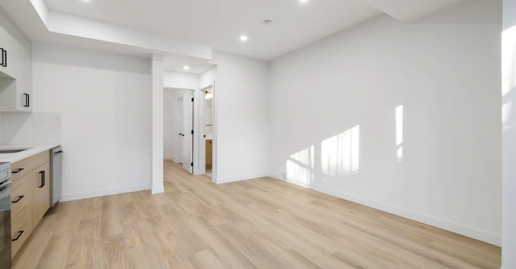 2917B-2203 28 Avenue SW, Calgary, AB, T2T 1K8 - 4