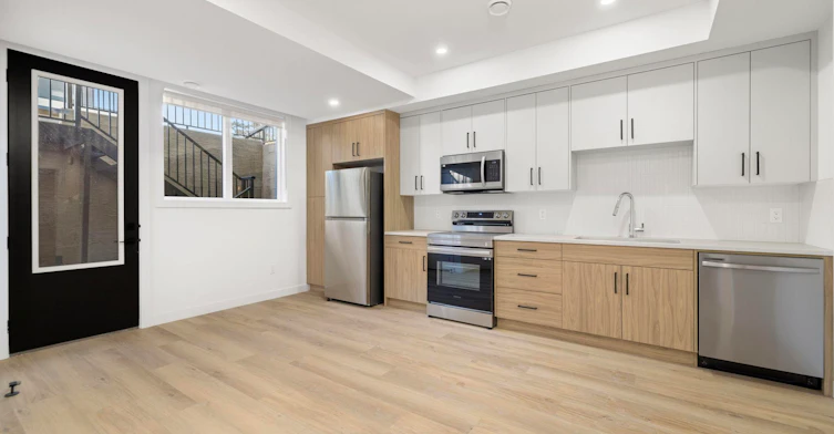 2917B-2203 28 Avenue SW, Calgary, AB, T2T 1K8 - 11