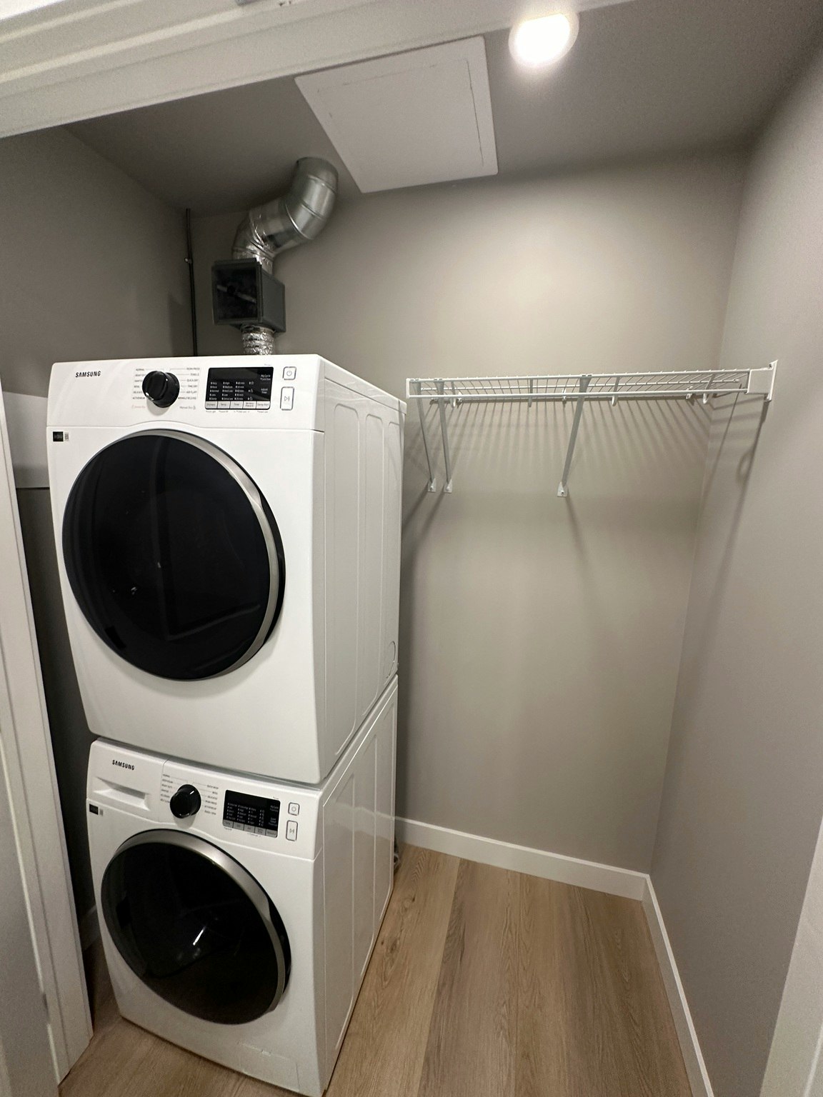 12804 140 Avenue Nw, Edmonton, AB, T6V 0M3 - 11