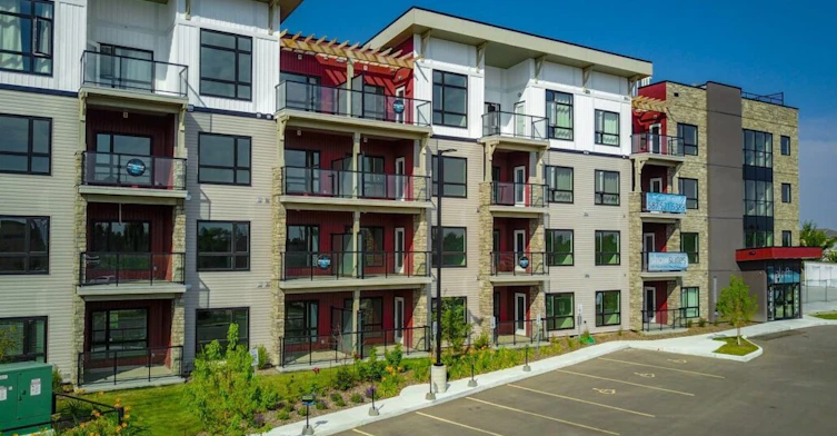12804 140 Avenue Nw, Edmonton, AB, T6V 0M3 - 12