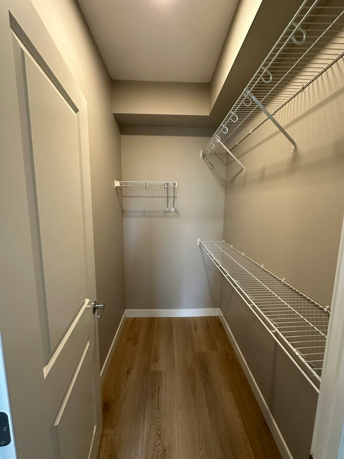 12804 140 Avenue Nw, Edmonton, AB, T6V 0M3 - 8