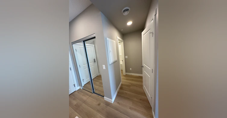 12804 140 Avenue Nw, Edmonton, AB, T6V 0M3 - 9