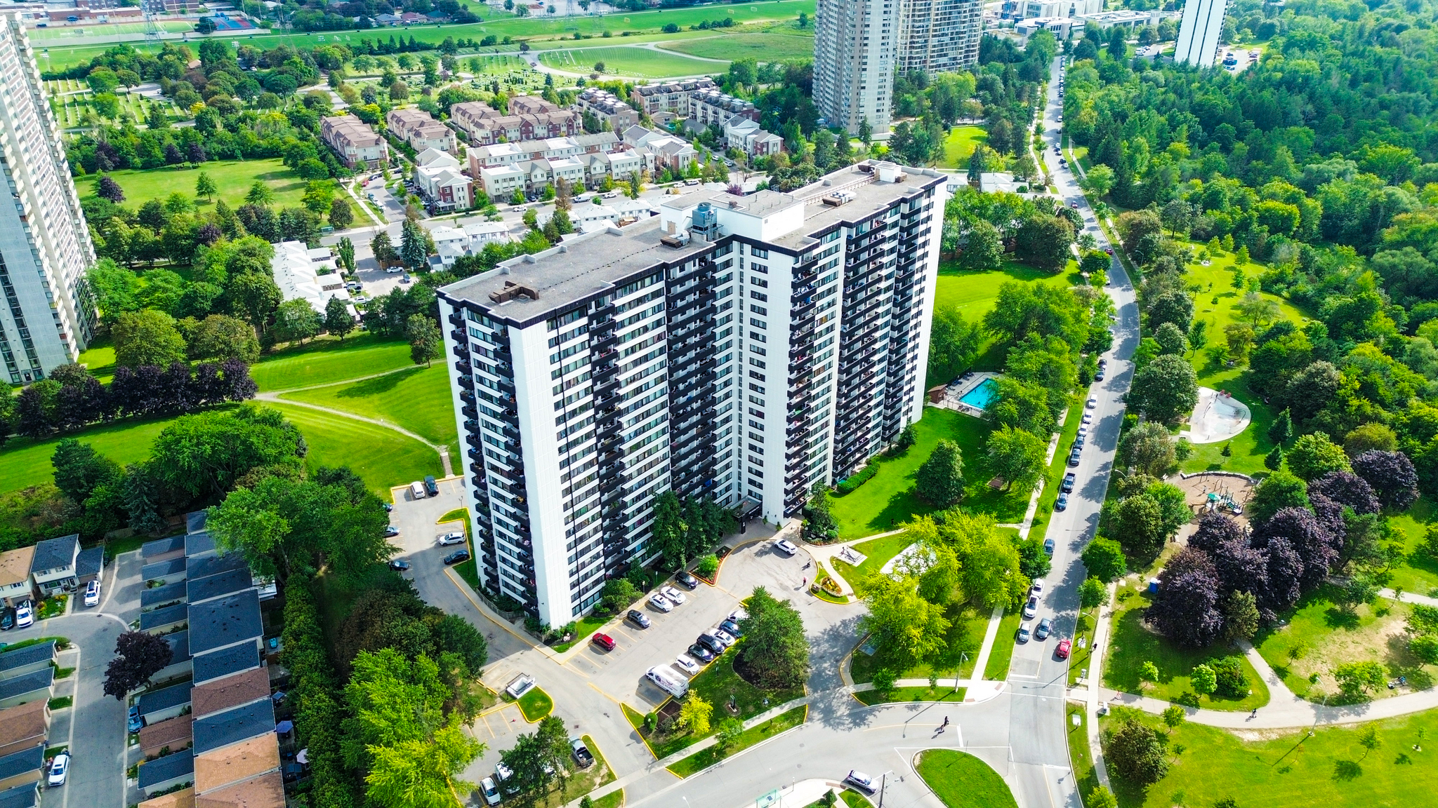 0415-300 Antibes Drive, Toronto, ON, M2R 3N8 - 2