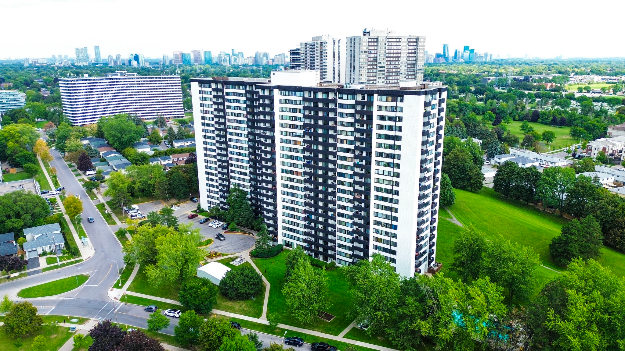0415-300 Antibes Drive, Toronto, ON, M2R 3N8 - 4