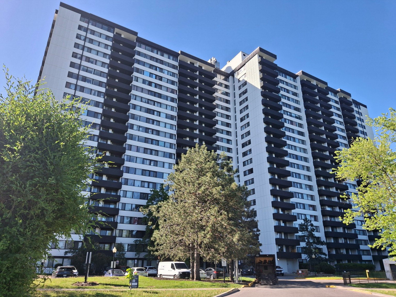 0415-300 Antibes Drive, Toronto, ON, M2R 3N8 - 22