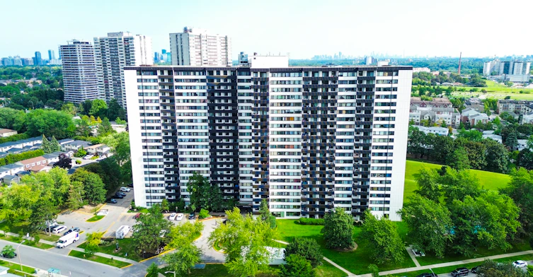 0704-300 Antibes Drive, Toronto, ON, M2R 3N8 - 3
