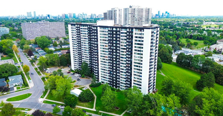 0704-300 Antibes Drive, Toronto, ON, M2R 3N8 - 4