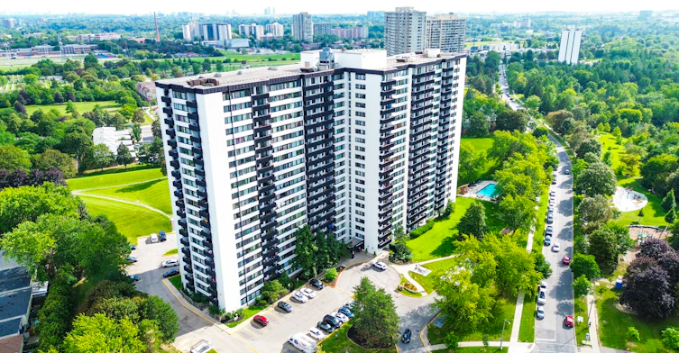 0704-300 Antibes Drive, Toronto, ON, M2R 3N8 - 21
