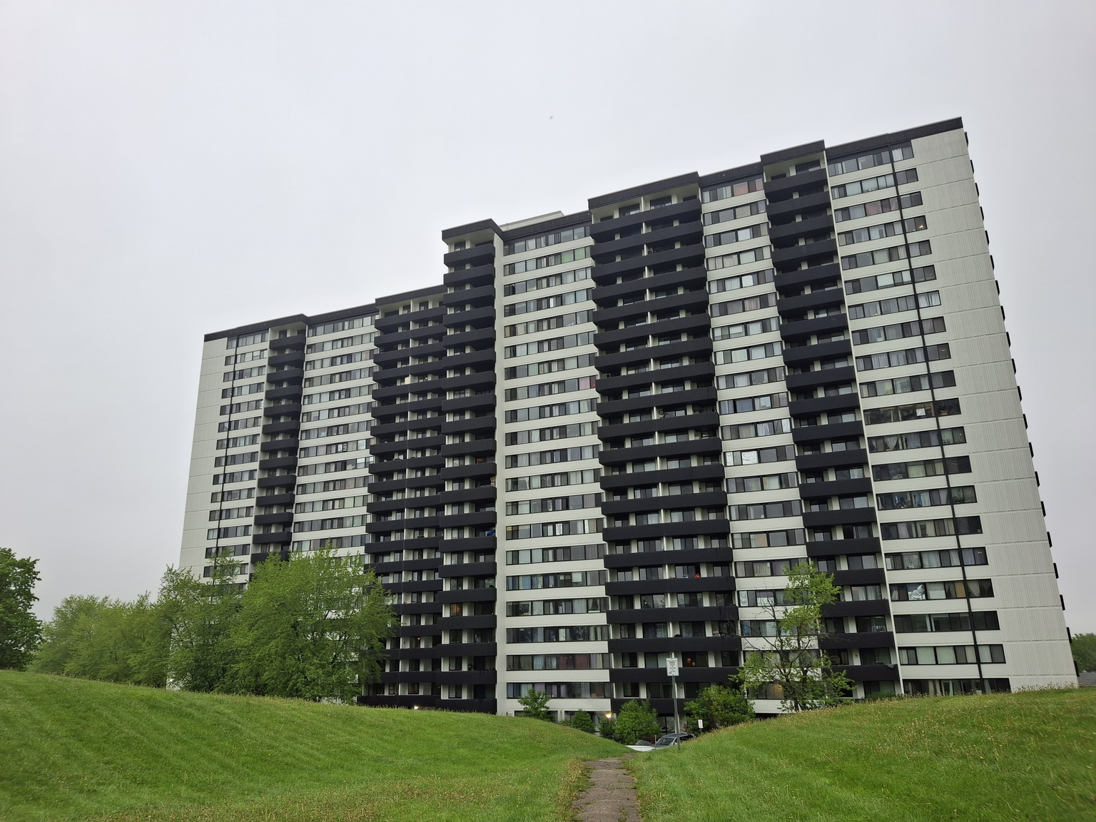 0816-300 Antibes Drive, Toronto, ON, M2R 3N8 - 25