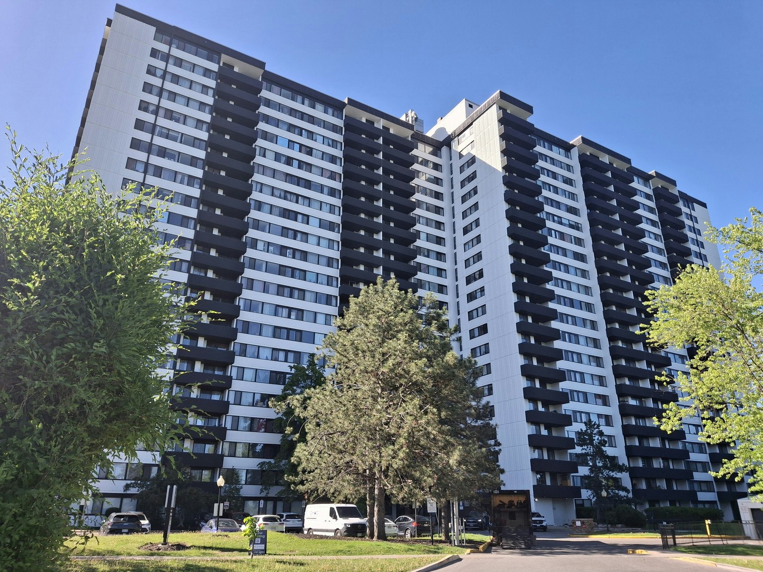 0917-300 Antibes Drive, Toronto, ON, M2R 3N8 - 22