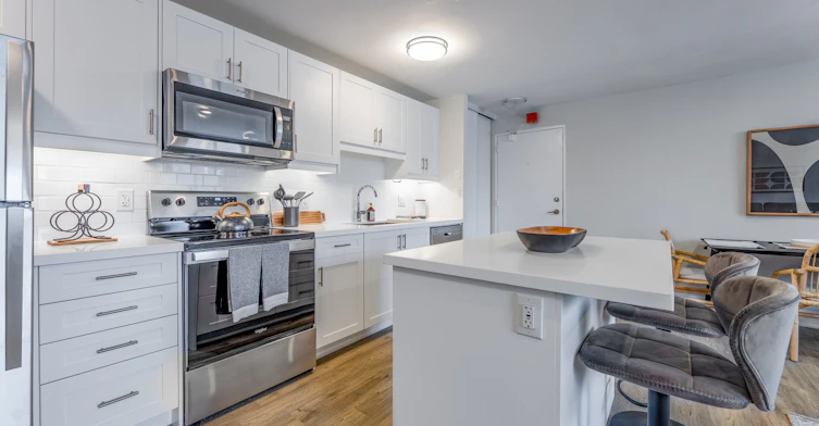 6D-1111 Forestwood Drive, Mississauga, ON, L5C 1H9 - 4