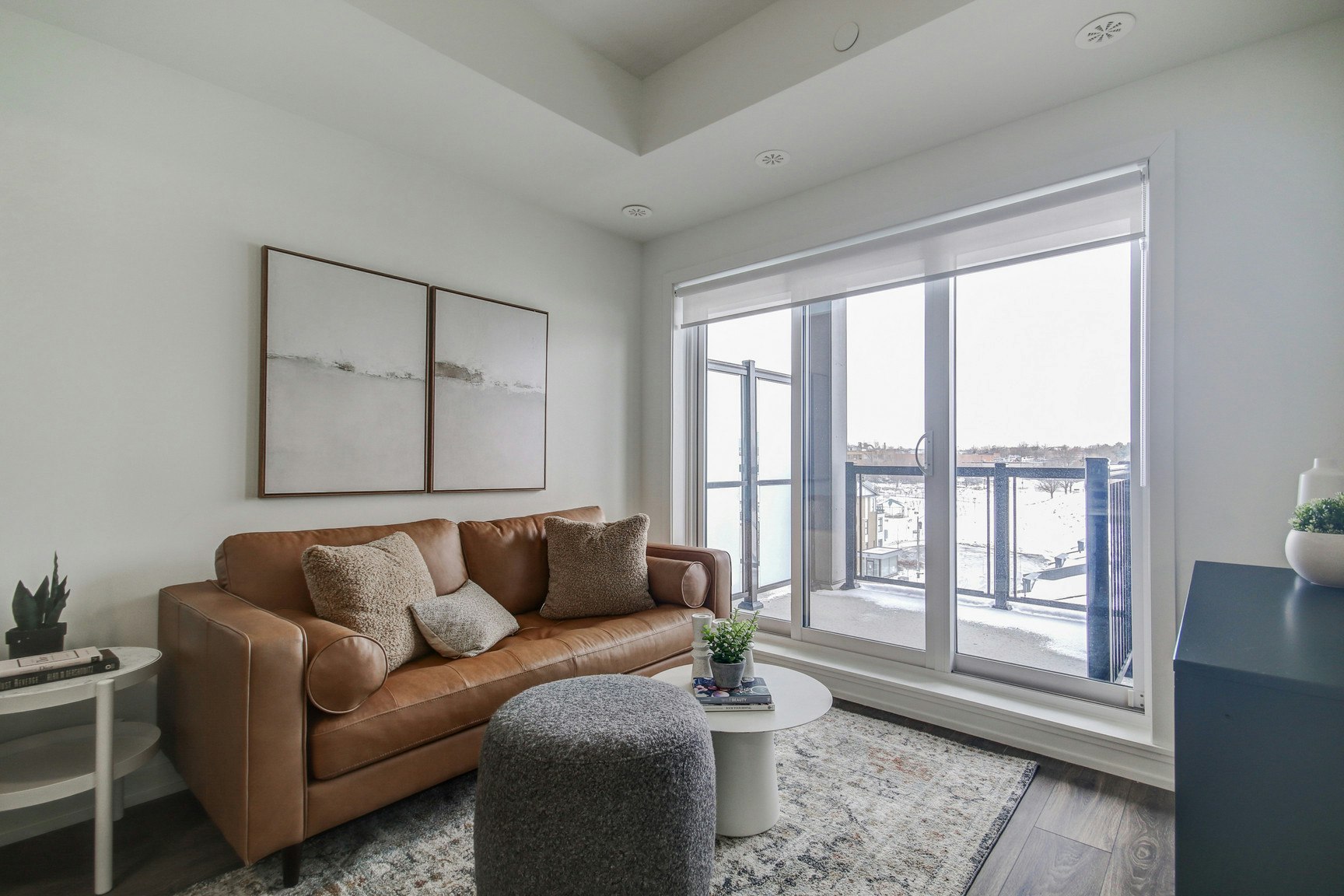 J403-125 Canon Jackson Drive, Toronto, ON, M6M 3Z4 - 7