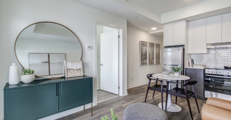J403-125 Canon Jackson Drive, Toronto, ON, M6M 3Z4 - 10