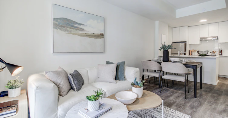 125 Canon Jackson Drive, Toronto, ON, M6M 3Z4