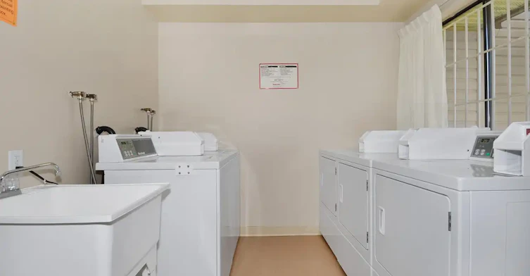 202-1180 Lansdowne Drive, Coquitlam, BC, V3E 1J7 - 10