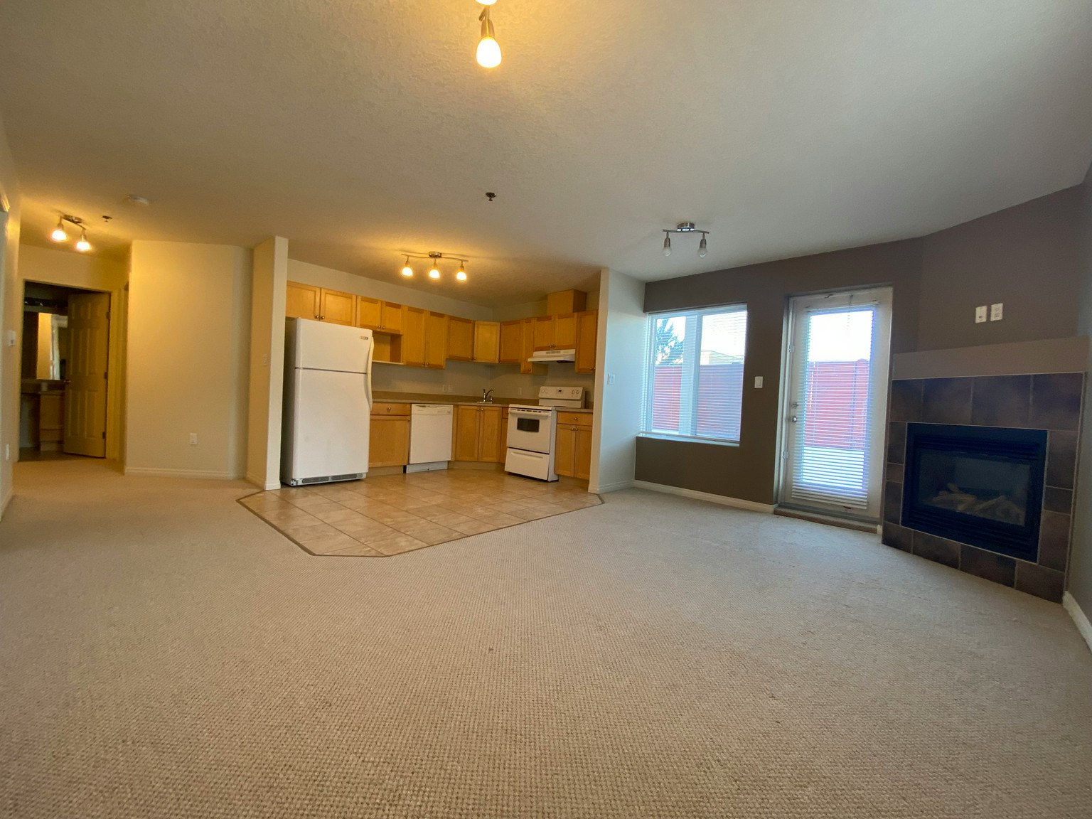 115-9810 96 Street, Grande Prairie, AB, T8V 7T9 - 3
