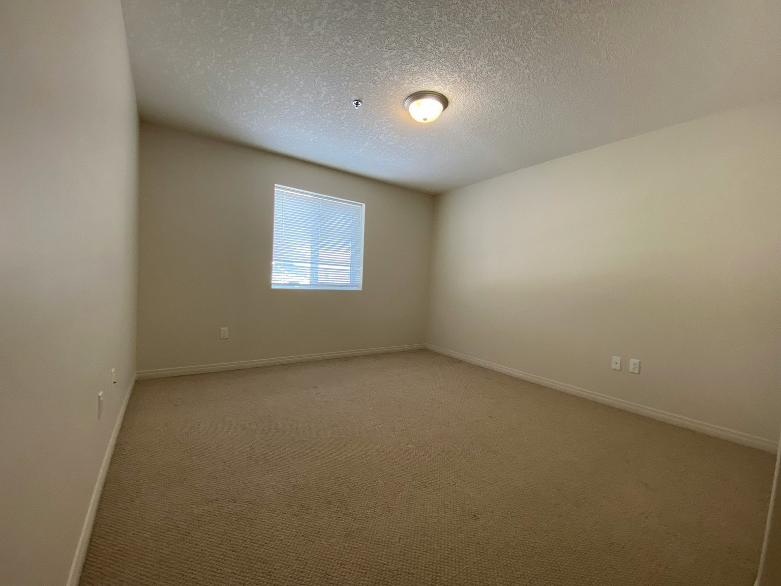 115-9810 96 Street, Grande Prairie, AB, T8V 7T9 - 10