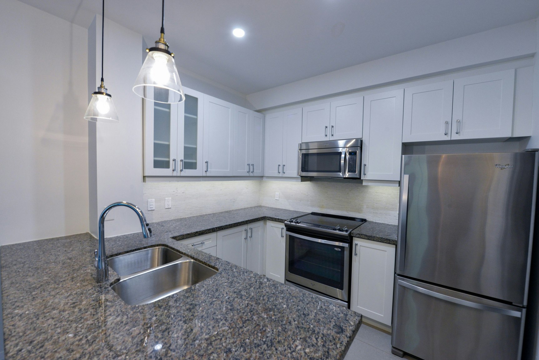 130 Raglan Avenue, Toronto, ON, M6C 0A7 - 4