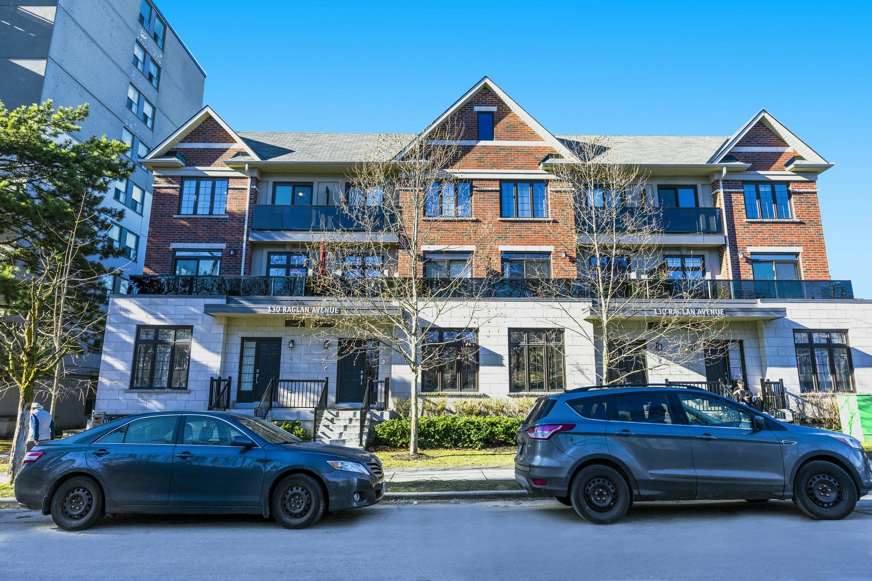 130 Raglan Avenue, Toronto, ON, M6C 0A7 - 3