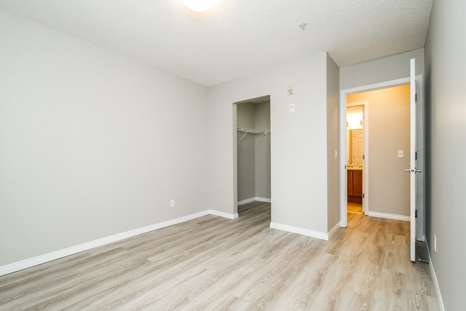 6925 199 Street Nw, Edmonton, AB, T5T 3X8 - 15