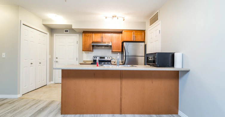 6925 199 Street Nw, Edmonton, AB, T5T 3X8 - 6