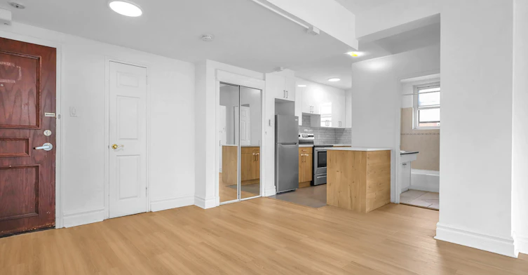521-200 Kensingon, Westmount, QC, H3Z 2G7