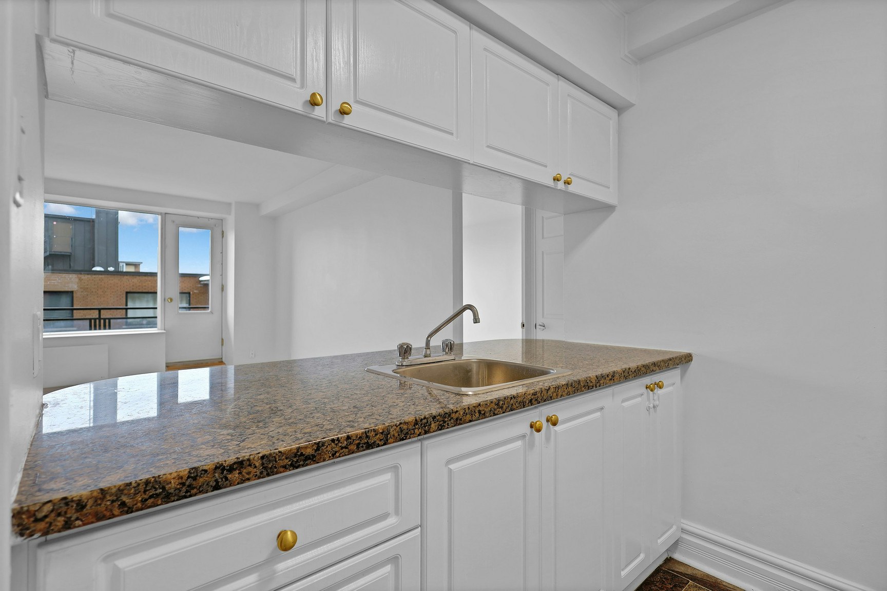 200 Kensingon, Westmount, QC, H3Z 2G7 - 5