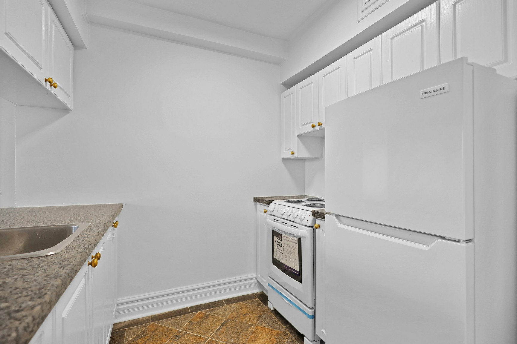 200 Kensingon, Westmount, QC, H3Z 2G7 - 4