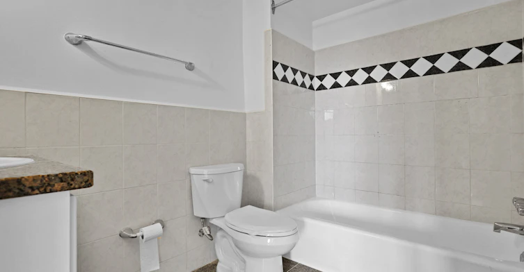 200 Kensingon, Westmount, QC, H3Z 2G7 - 10