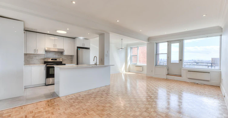 804-200 Kensingon, Westmount, QC, H3Z 2G7