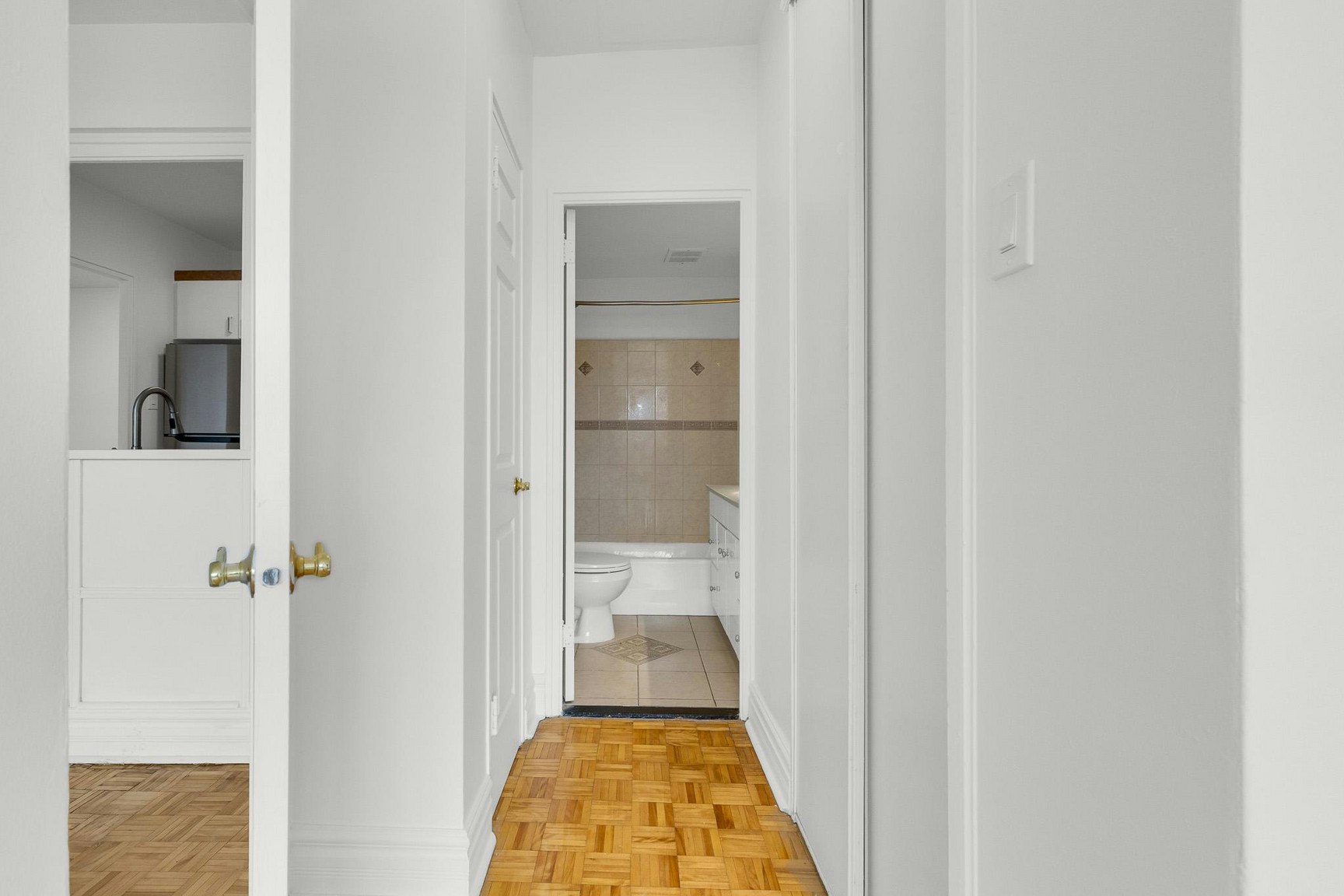 300-200 Kensingon, Westmount, QC, H3Z 2G7 - 2